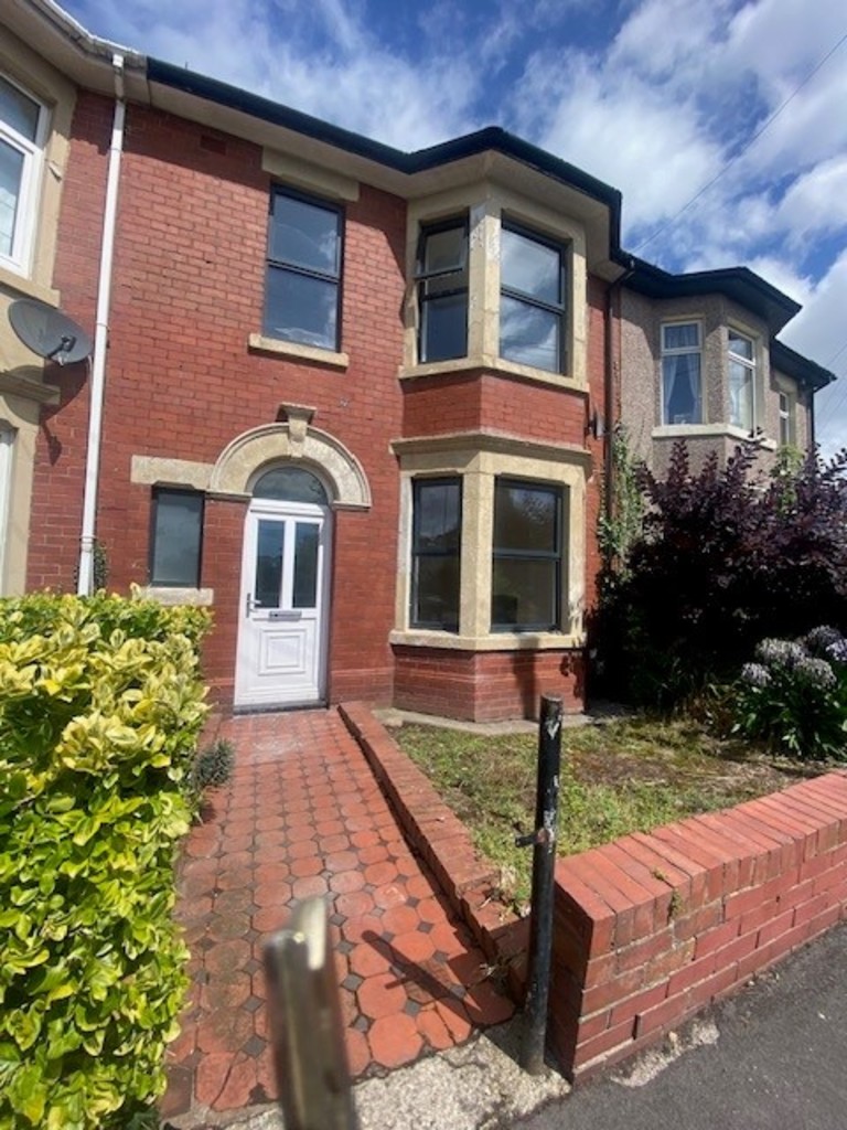3 bed Mid Terraced House for rent in Newport. From Martin & Co - Newport 3 bed Mid Terraced House for rent in Newport. From Martin & Co - Newport