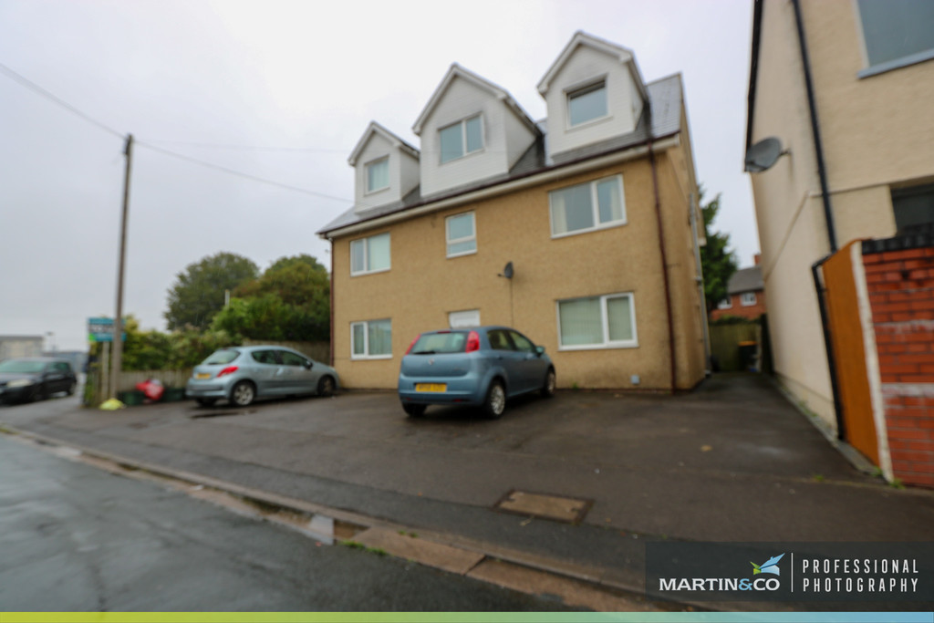 1 bed Apartment for rent in Newport. From Martin & Co - Newport