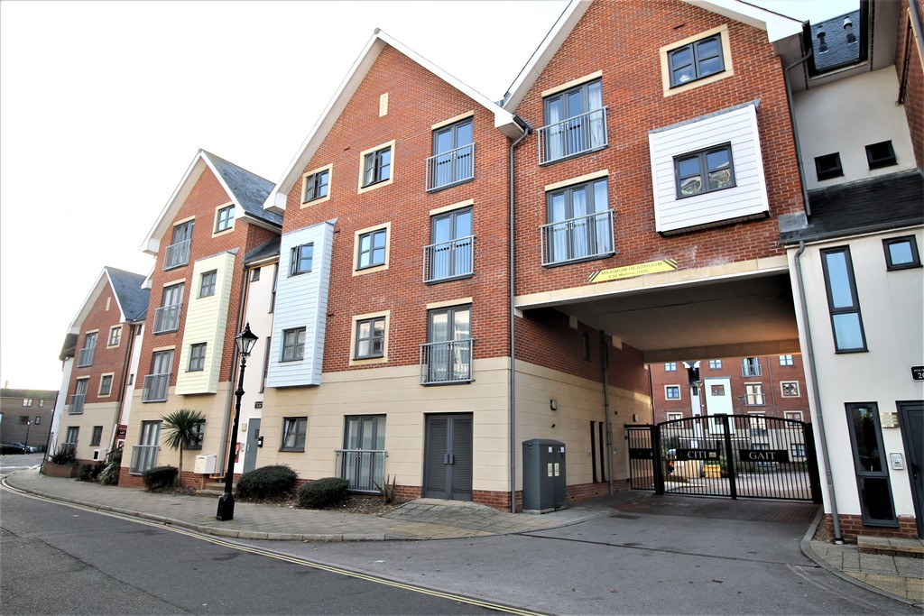 2 bed Apartment for rent in Hampshire. From Martin & Co - Portsmouth