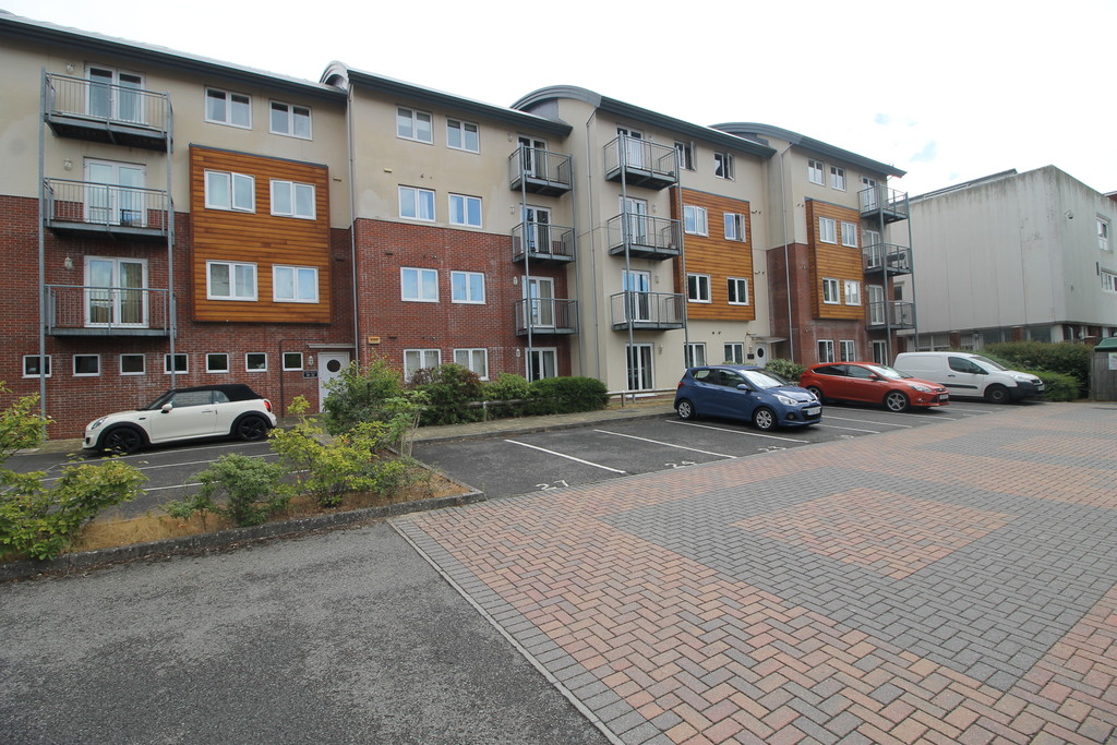2 bed Flat for rent in Hampshire. From Martin & Co - Portsmouth
