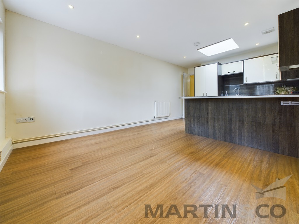 1 bed Apartment for rent in Hampshire. From Martin & Co - Portsmouth