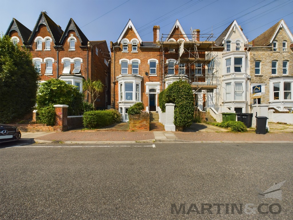 1 bed 1st Floor Flat for rent in Hampshire. From Martin & Co - Portsmouth