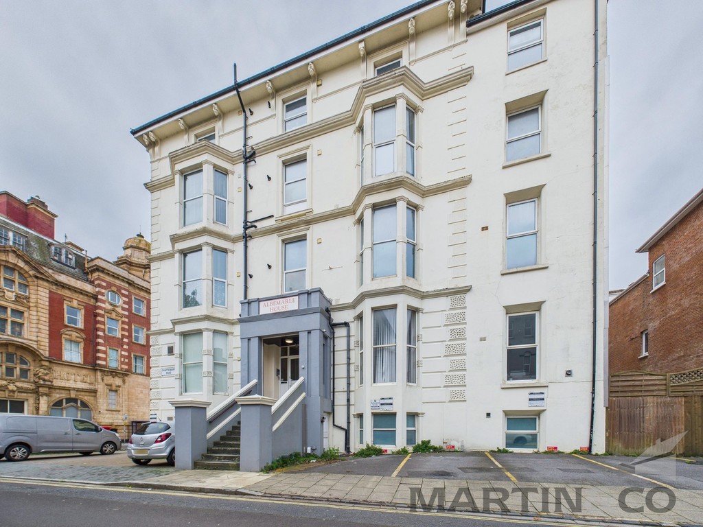 1 bed 1st Floor Flat for rent in Portsmouth. From Martin & Co - Portsmouth