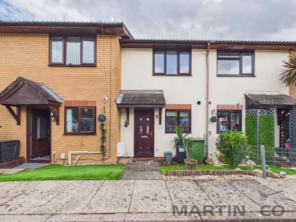 2 bed Mid Terraced House for rent in Southwick. From Martin & Co - Portsmouth 2 bed Mid Terraced House for rent in Southwick. From Martin & Co - Portsmouth