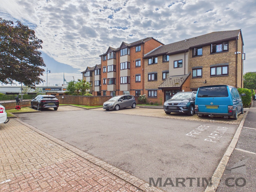 2 bed 1st Floor Flat for rent in Gosport. From Martin & Co - Portsmouth