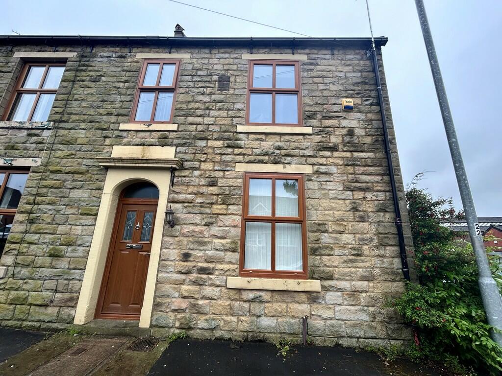 3 bed End Terraced House for rent in Whitworth. From Martin & Co - Rochdale