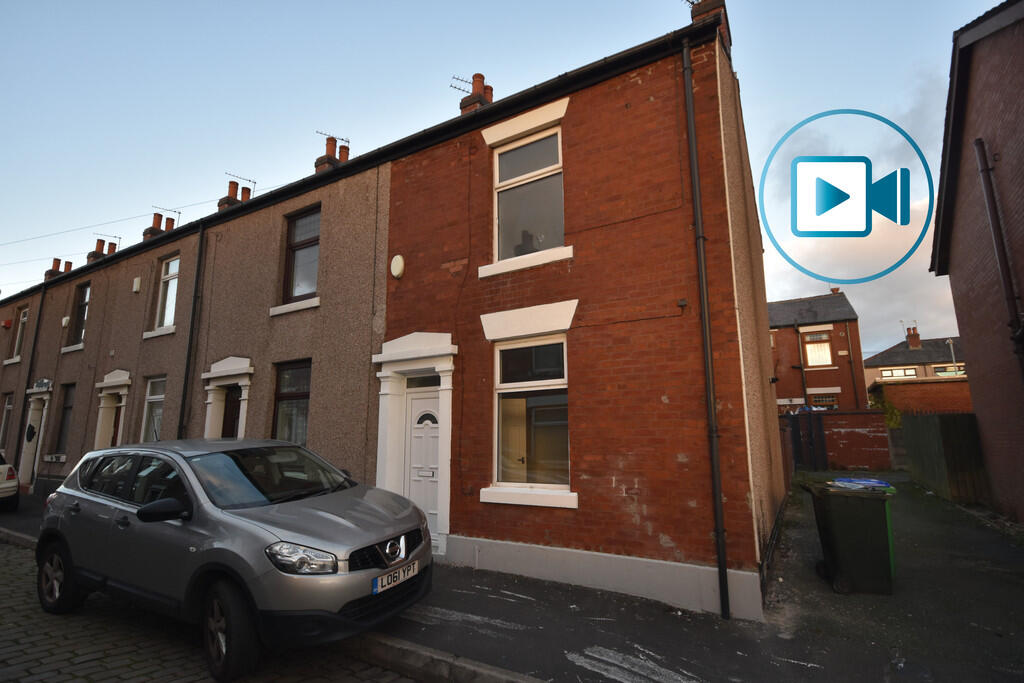 2 bed End of Terrace for rent in Rochdale. From Martin & Co - Rochdale