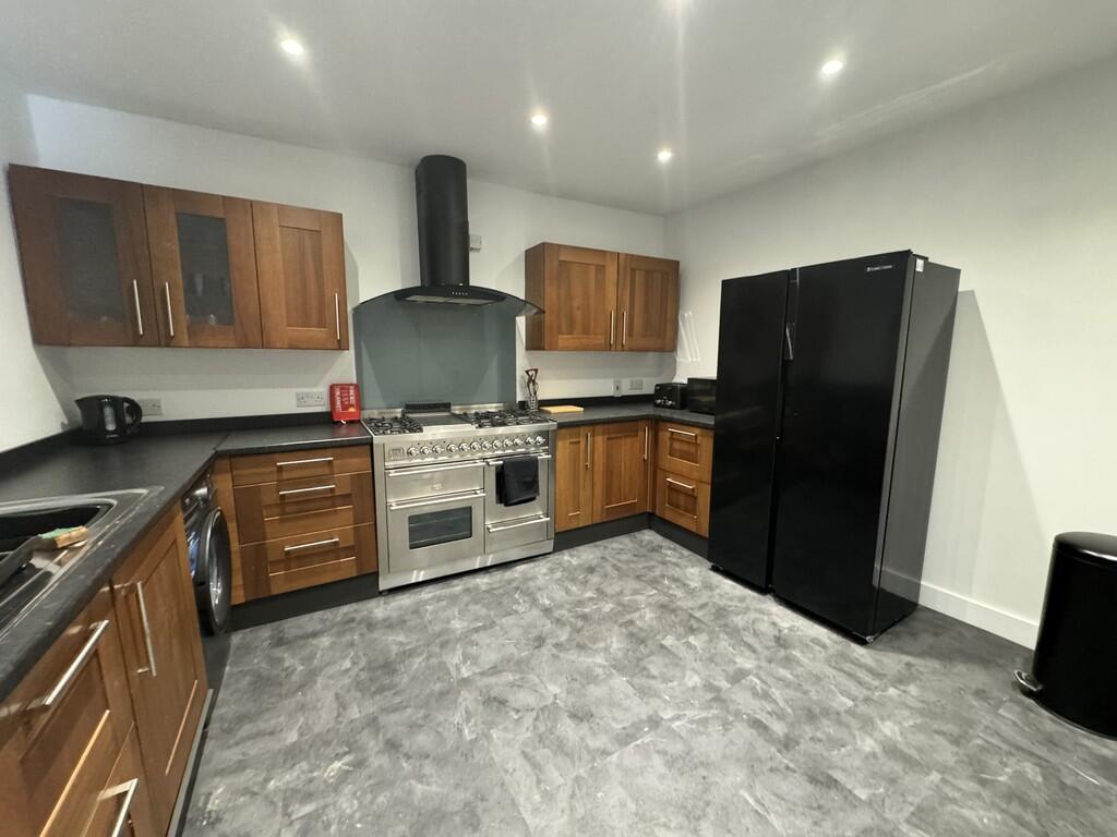 1 bed Semi Detached for rent in Manchester. From Martin & Co - Rochdale