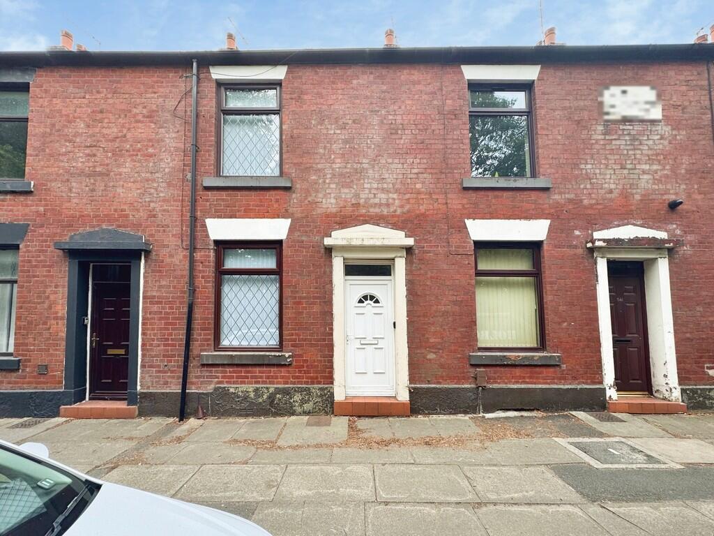 2 bed Mid Terraced House for rent in Rochdale. From Martin & Co - Rochdale