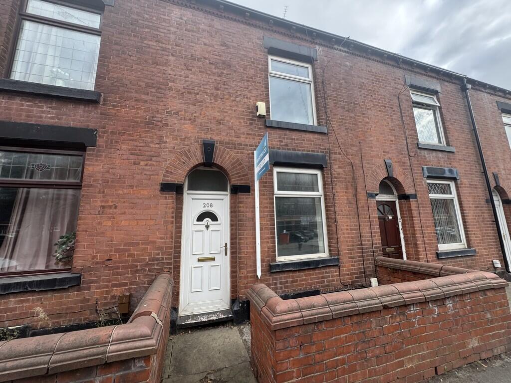 2 bed Mid Terraced House for rent in Chadderton. From Martin & Co - Rochdale