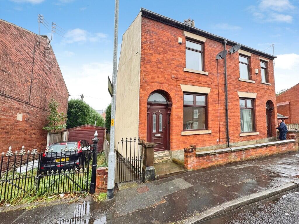 2 bed Semi Detached for rent in Wardle. From Martin & Co - Rochdale 2 bed Semi Detached for rent in Wardle. From Martin & Co - Rochdale