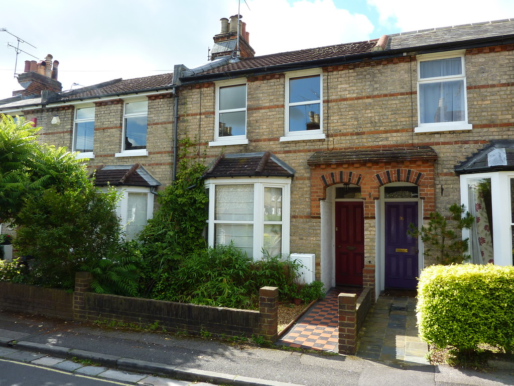 3 bed Mid Terraced House for rent in Hampshire. From Martin & Co - Winchester