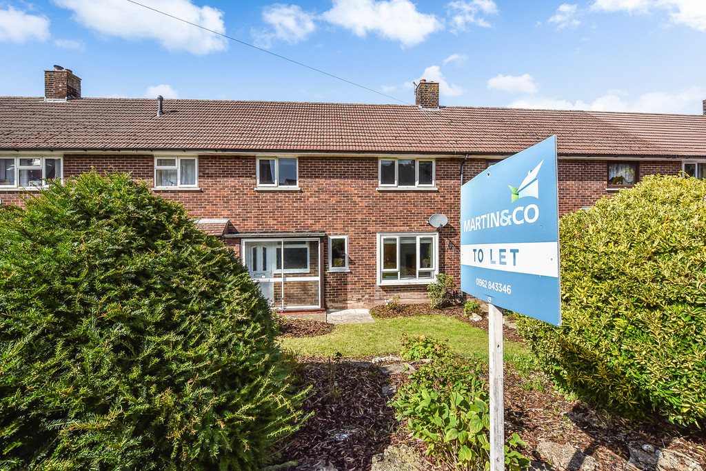 5 bed Mid Terraced House for rent in Hampshire. From Martin & Co - Winchester