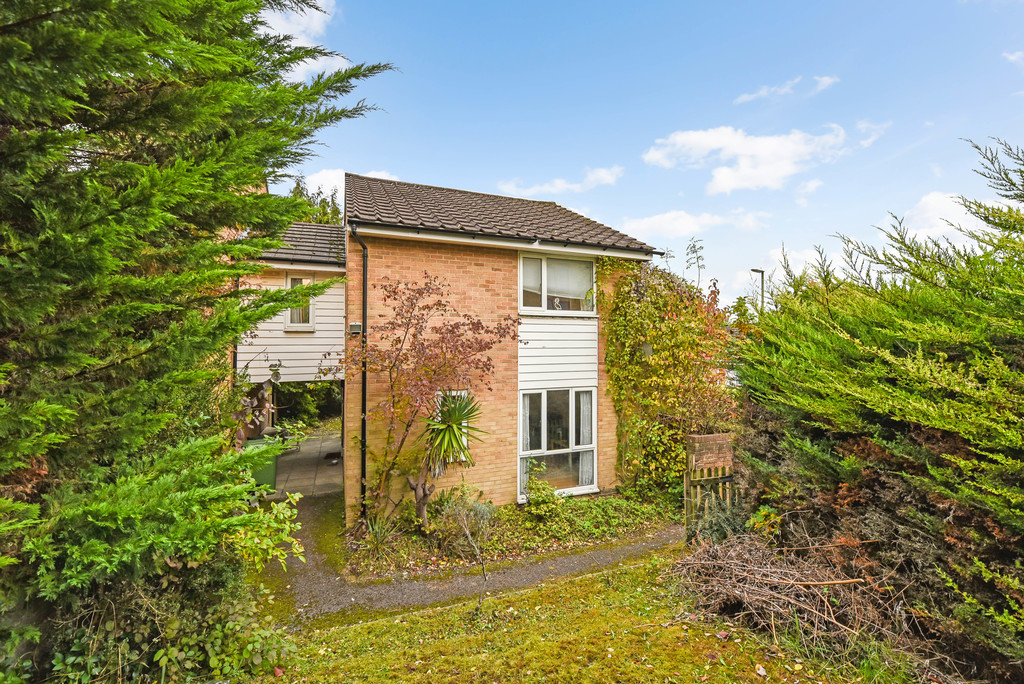 3 bed Semi Detached for rent in Hampshire. From Martin & Co - Winchester