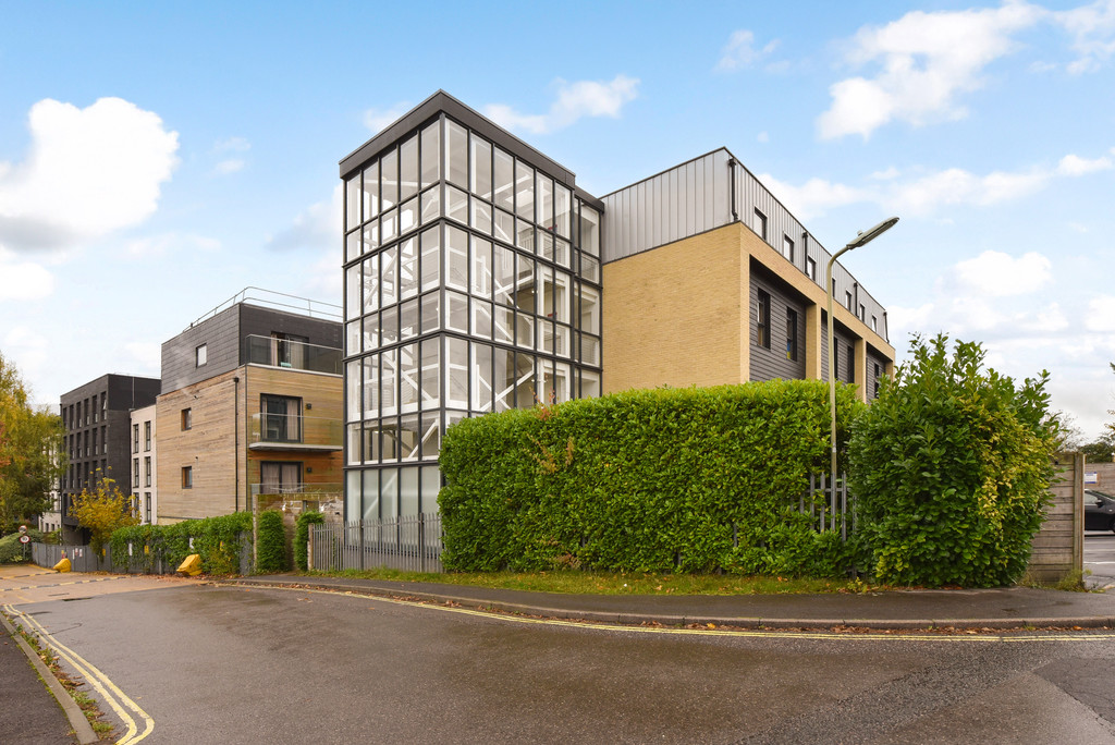 2 bed Apartment for rent in Hampshire. From Martin & Co - Winchester 2 bed Apartment for rent in Hampshire. From Martin & Co - Winchester