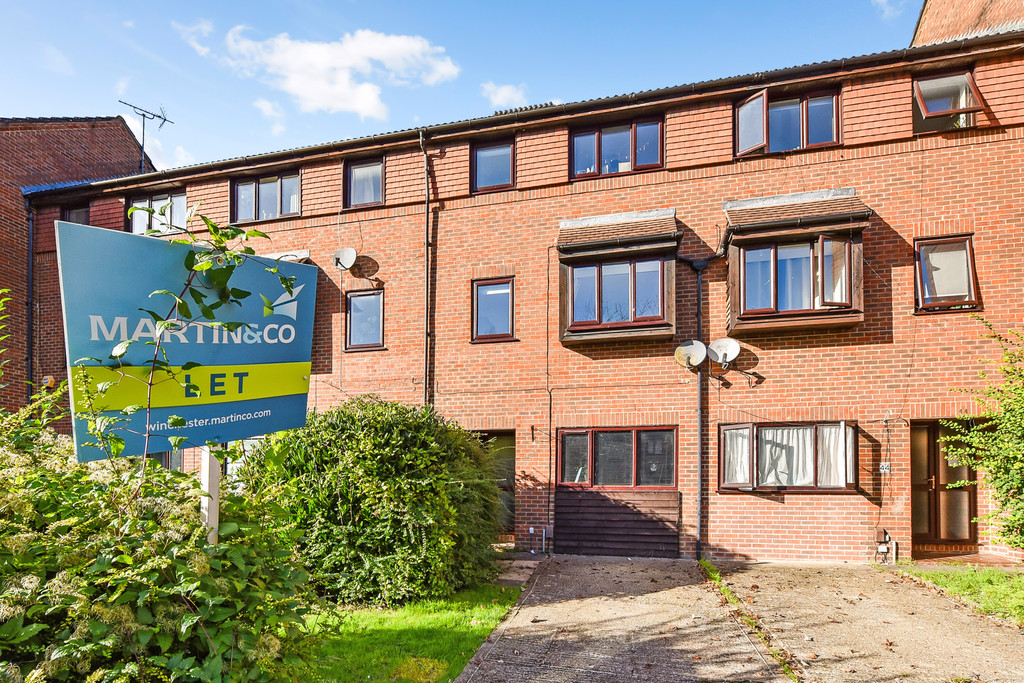 1 bed House Share for rent in Hampshire. From Martin & Co - Winchester