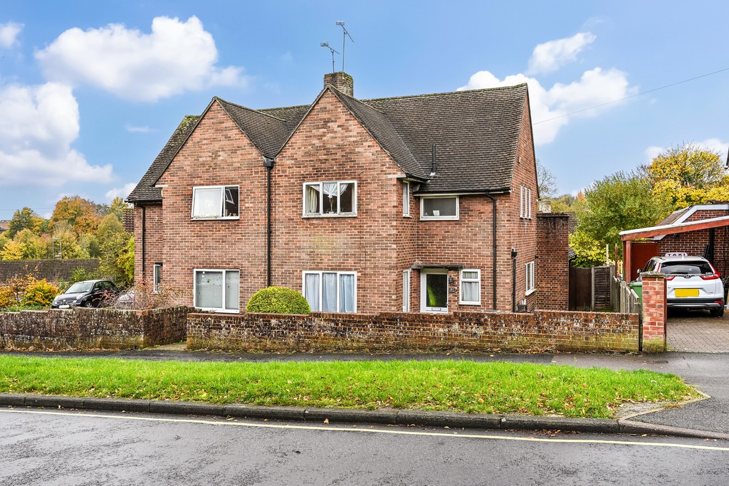 3 bed Semi Detached for rent in Hampshire. From Martin & Co - Winchester