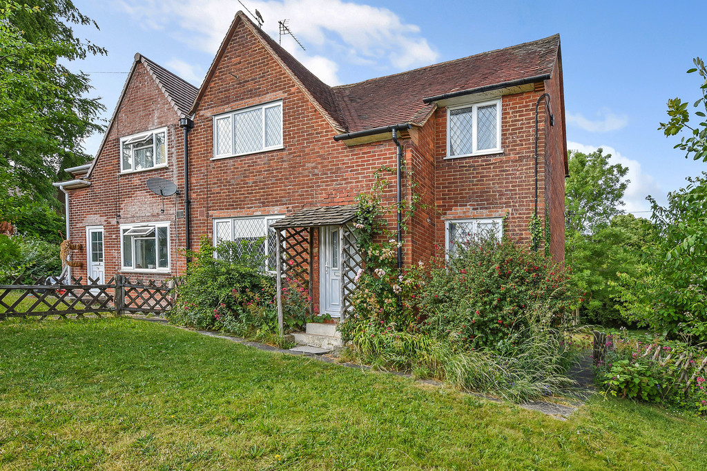 1 bed House Share for rent in Hampshire. From Martin & Co - Winchester