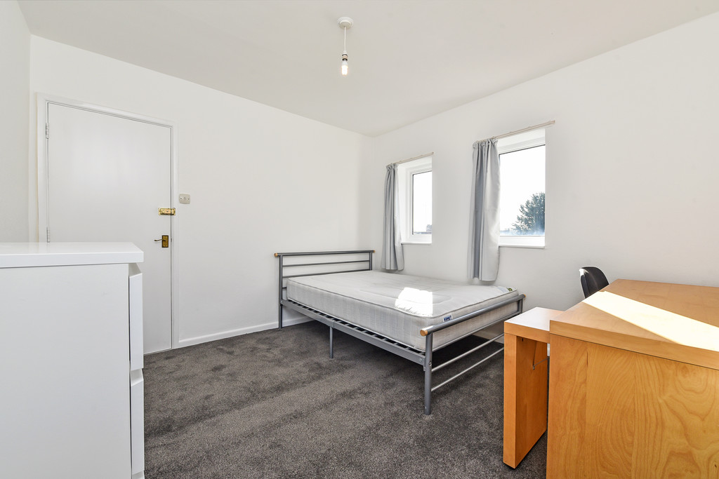 1 bed House Share for rent in Harestock. From Martin & Co - Winchester