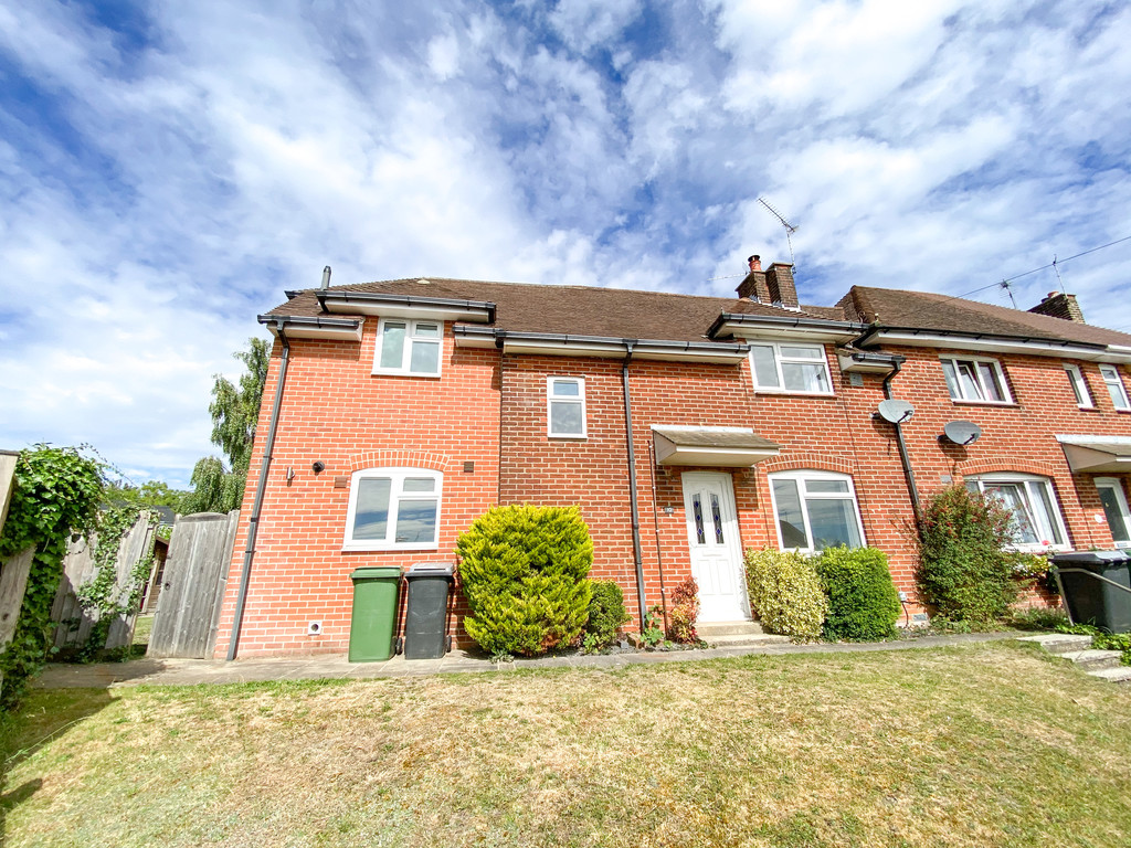 1 bed House Share for rent in Hampshire. From Martin & Co - Winchester
