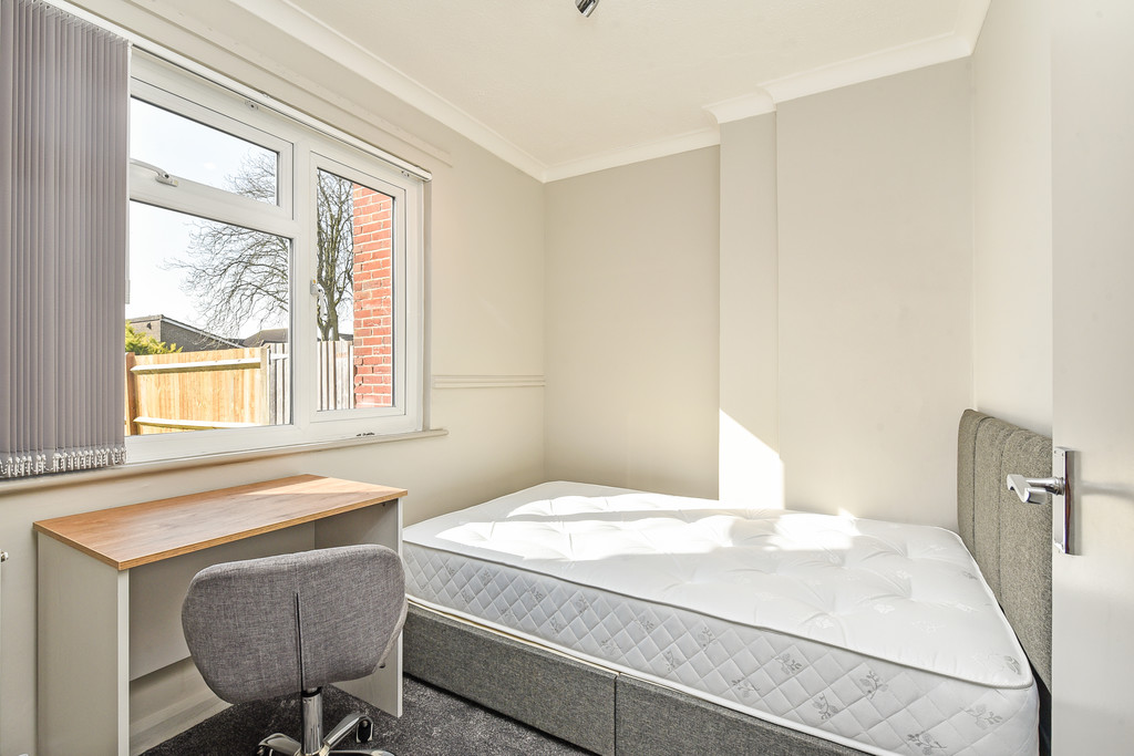 1 bed House Share for rent in Winchester. From Martin & Co - Winchester