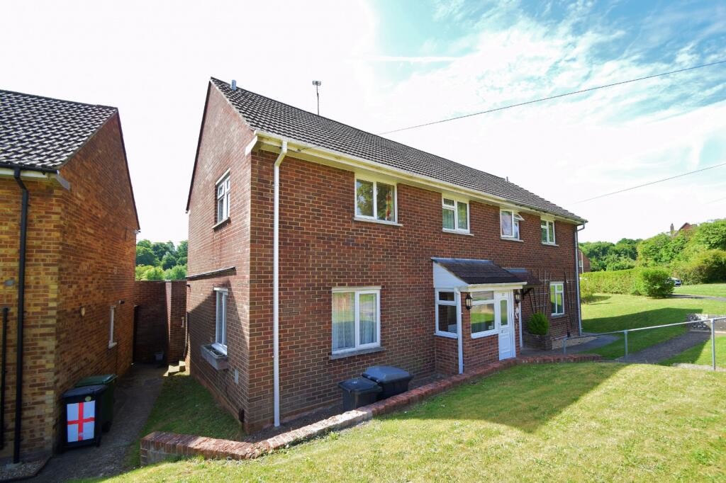 1 bed House Share for rent in Hampshire. From Martin & Co - Winchester