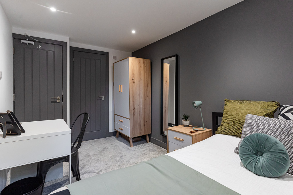 1 bed House Share for rent in Harestock. From Martin & Co - Winchester
