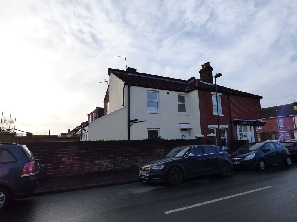 2 bed Annexe for rent in Hampshire . From Martin & Co - Winchester 2 bed Annexe for rent in Hampshire . From Martin & Co - Winchester