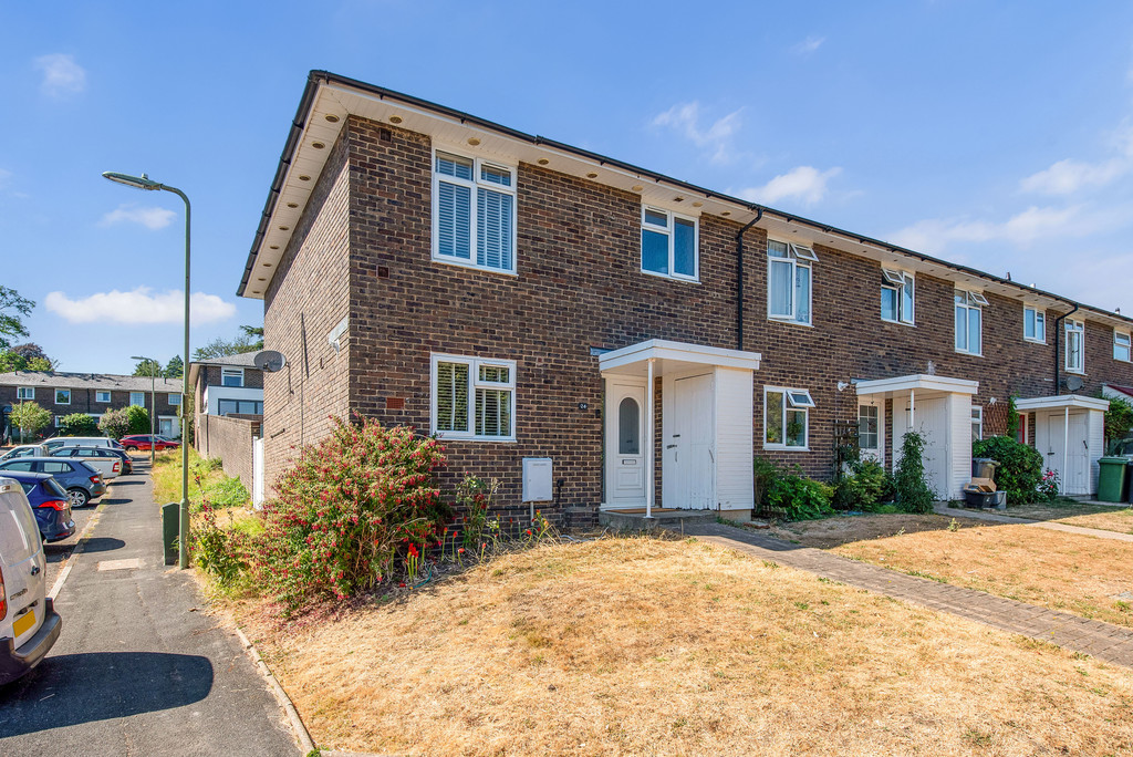 3 bed Semi Detached for rent in Hampshire. From Martin & Co - Winchester 3 bed Semi Detached for rent in Hampshire. From Martin & Co - Winchester