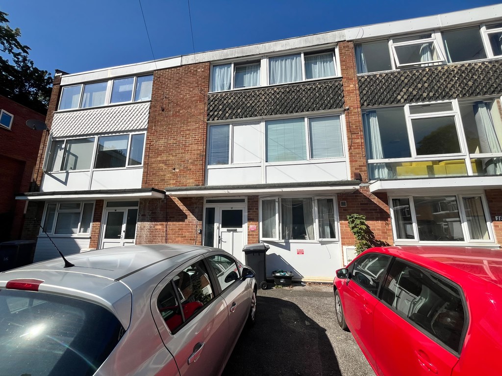 6 bed Town House for rent in England. From Martin & Co - Winchester 6 bed Town House for rent in England. From Martin & Co - Winchester