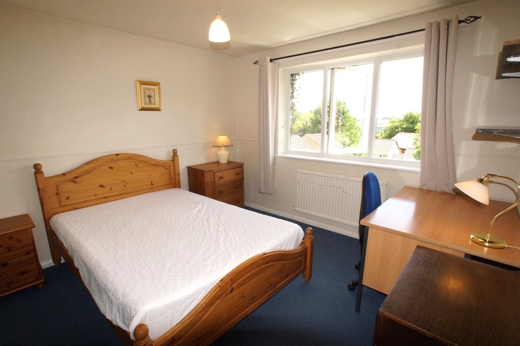 4 bed House Share for rent in Harestock. From Martin & Co - Winchester