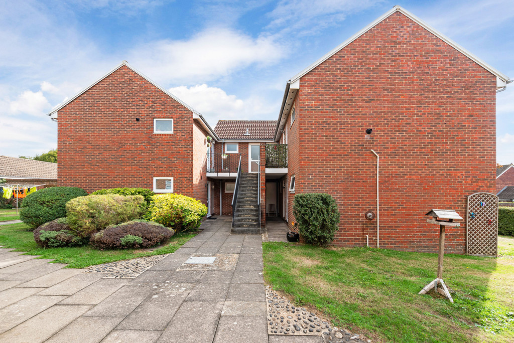 1 bed Ground Floor Flat for rent in Hampshire. From Martin & Co - Winchester