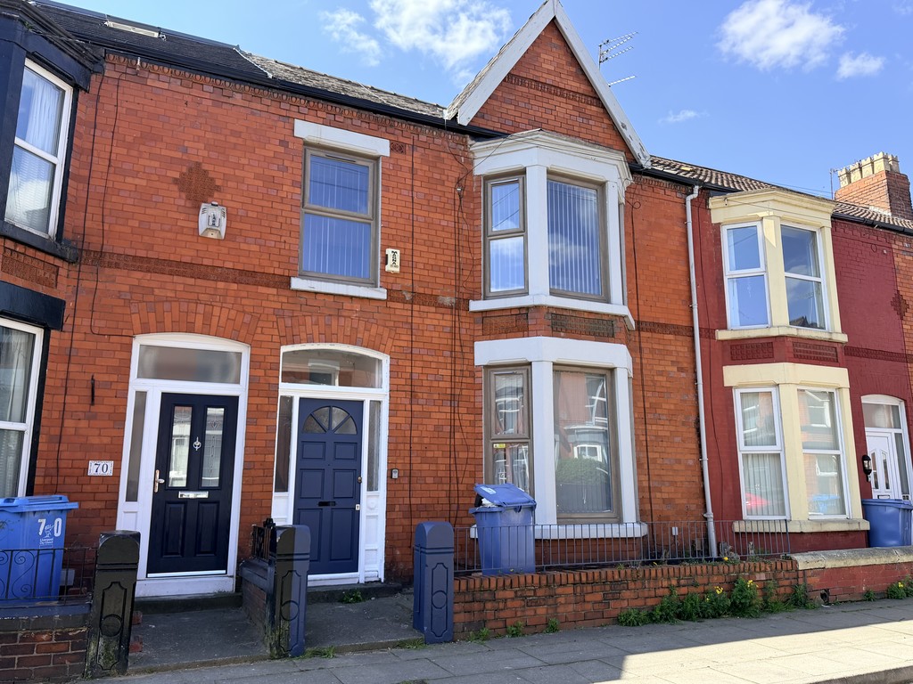 5 bed Mid Terraced House for rent in Liverpool. From Martin & Co - Liverpool South