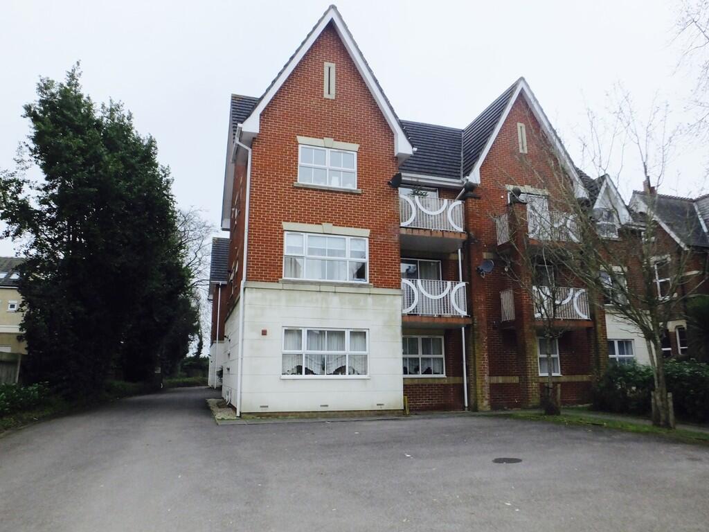 2 bed Apartment for rent in Southampton. From Martin & Co - Southampton