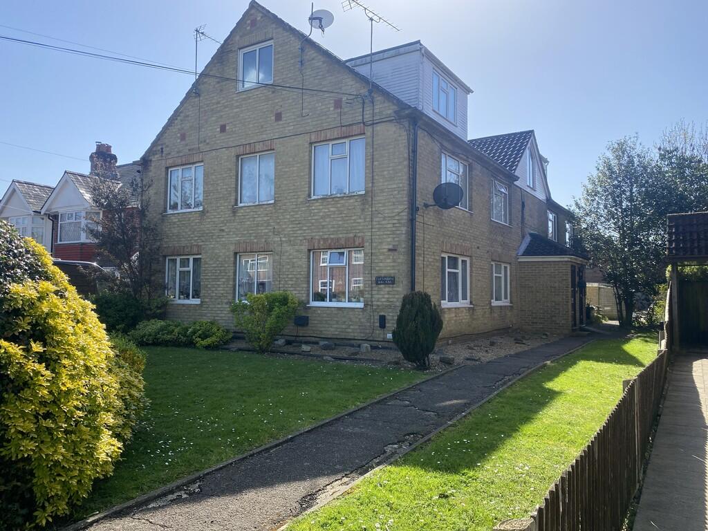 2 bed Apartment for rent in Southampton. From Martin & Co - Southampton