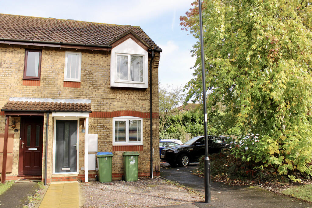 2 bed End of Terrace for rent in Netley. From Martin & Co - Southampton