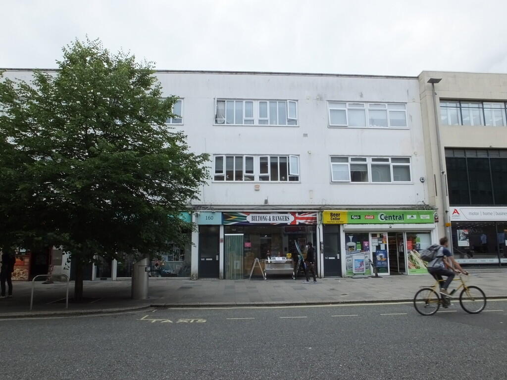 2 bed Apartment for rent in Southampton. From Martin & Co - Southampton