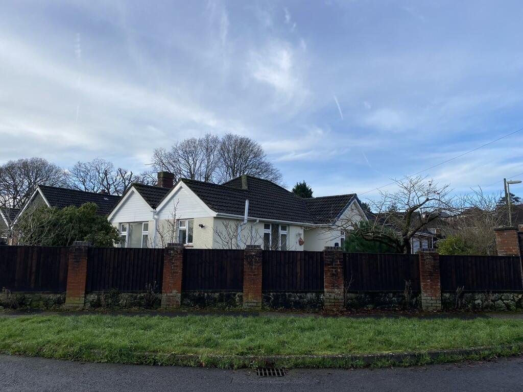 2 bed Detached bungalow for rent in Eastleigh. From Martin & Co - Southampton 2 bed Detached bungalow for rent in Eastleigh. From Martin & Co - Southampton