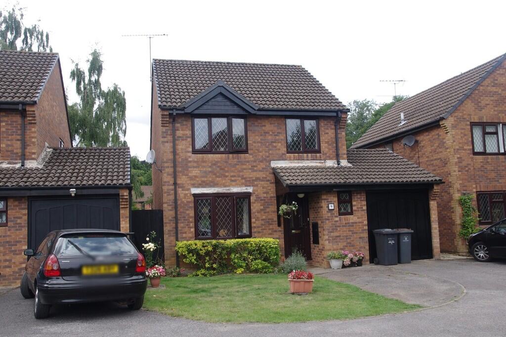 3 bed Detached for rent in Broadgate. From Martin & Co - Southampton