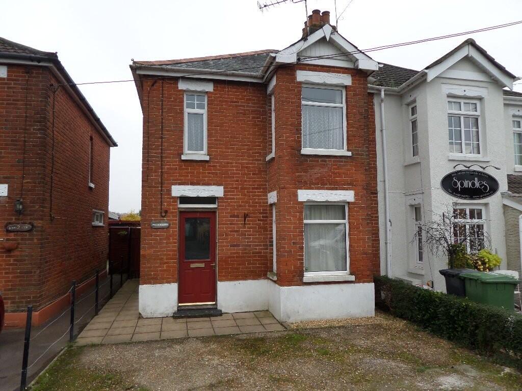 2 bed Semi Detached for rent in Waltham Chase. From Martin & Co - Southampton