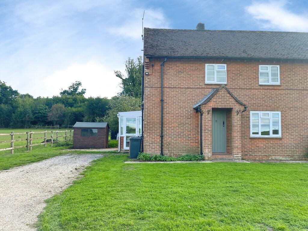 3 bed Semi Detached for rent in North Baddesley. From Martin & Co - Southampton 3 bed Semi Detached for rent in North Baddesley. From Martin & Co - Southampton
