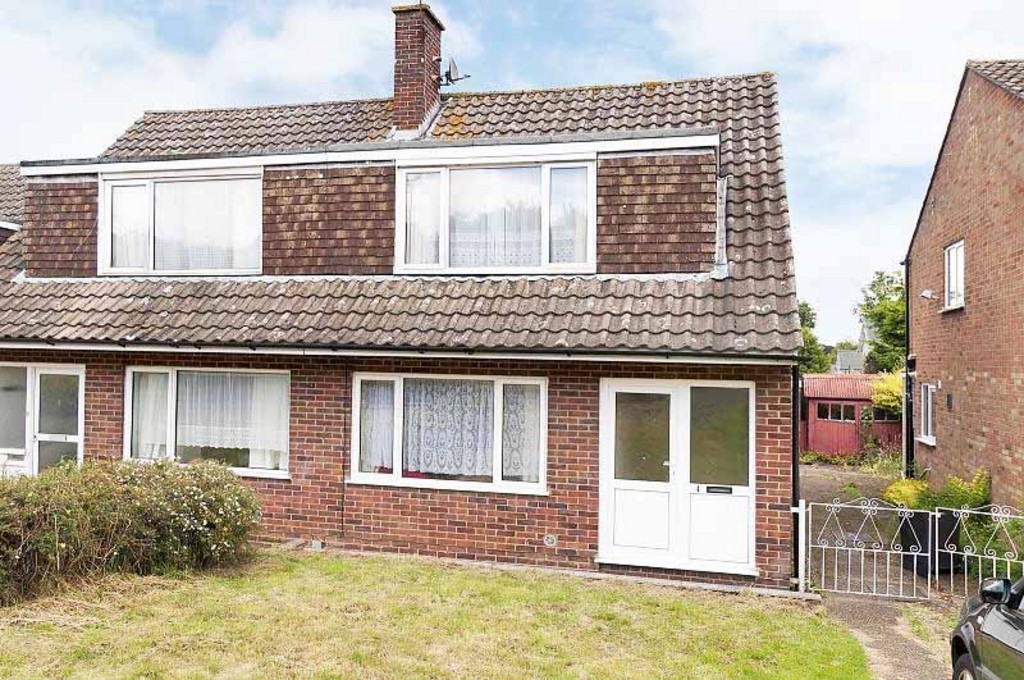 4 bed Semi-Detached House for rent in Kent. From Martin & Co - Canterbury