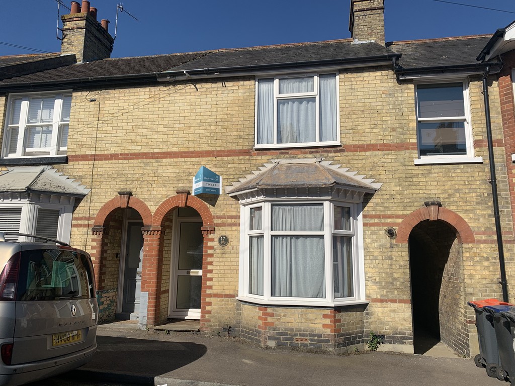4 bed Mid Terraced House for rent in Kent. From Martin & Co - Canterbury