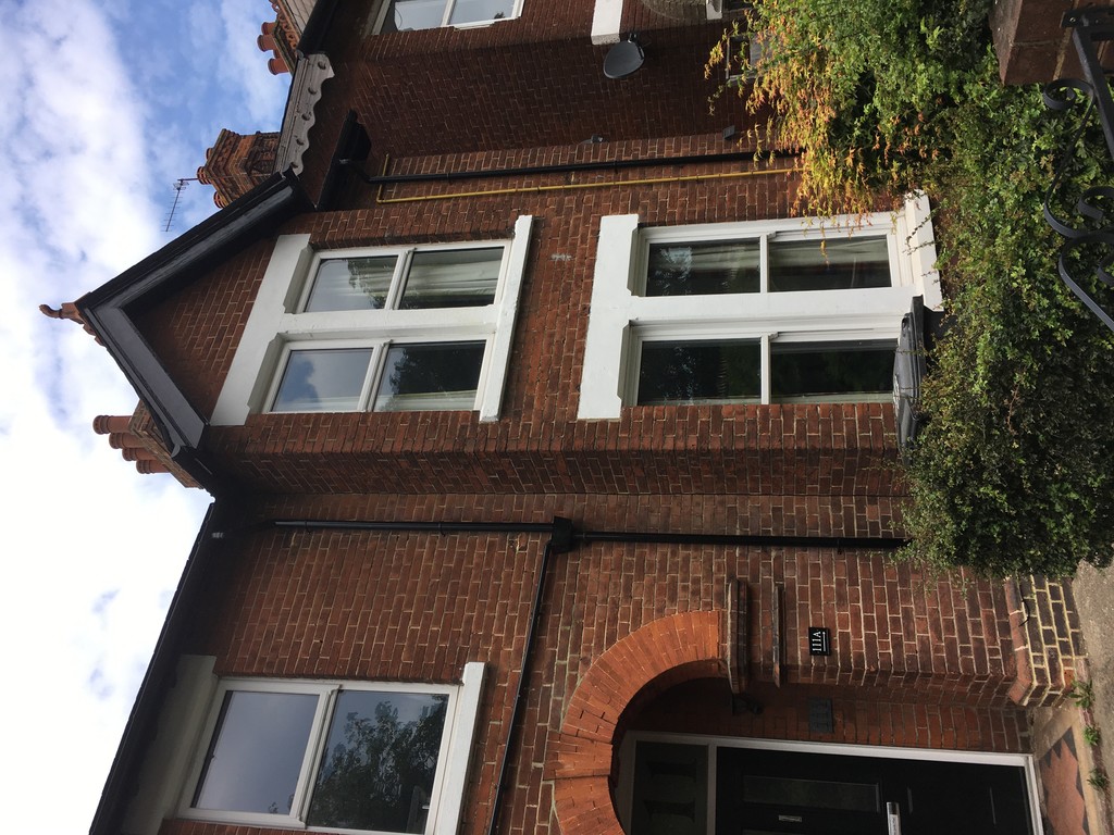 2 bed 1st Floor Flat for rent in Kent. From Martin & Co - Canterbury