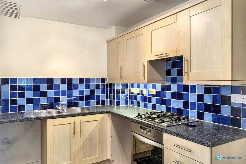 2 bed Apartment for rent in Ashford. From Martin & Co - Ashford
