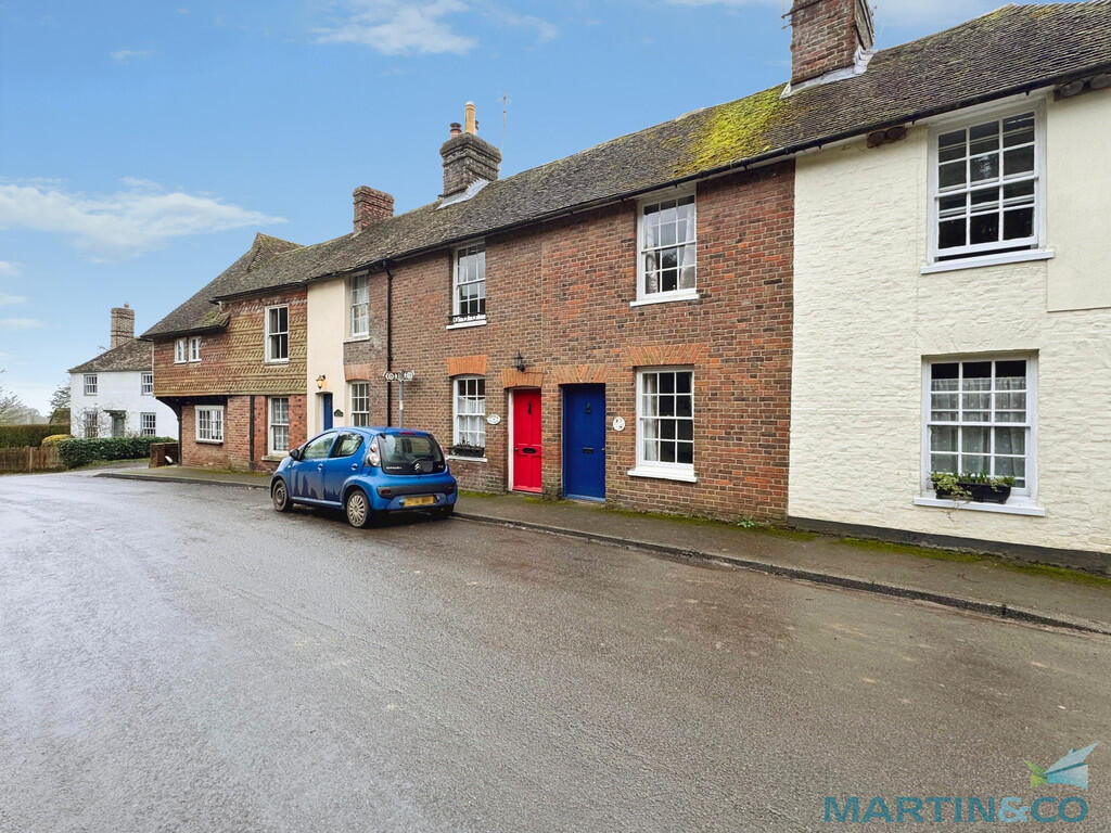 3 bed Cottage for rent in Ashford. From Martin & Co - Ashford