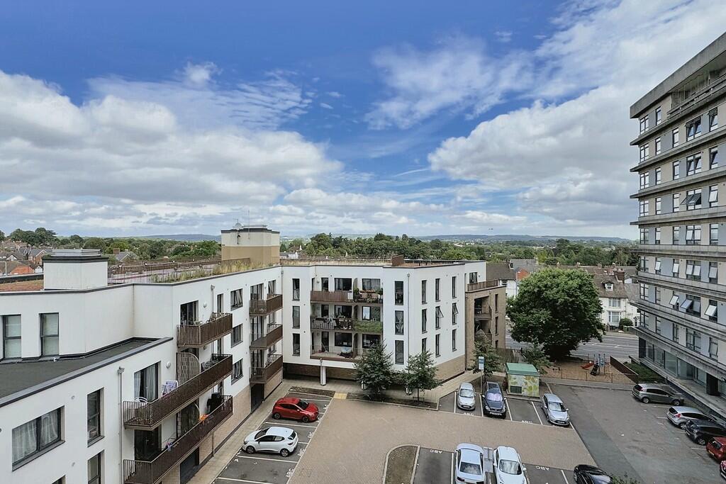 1 bed Apartment for rent in Ashford. From Martin & Co - Ashford