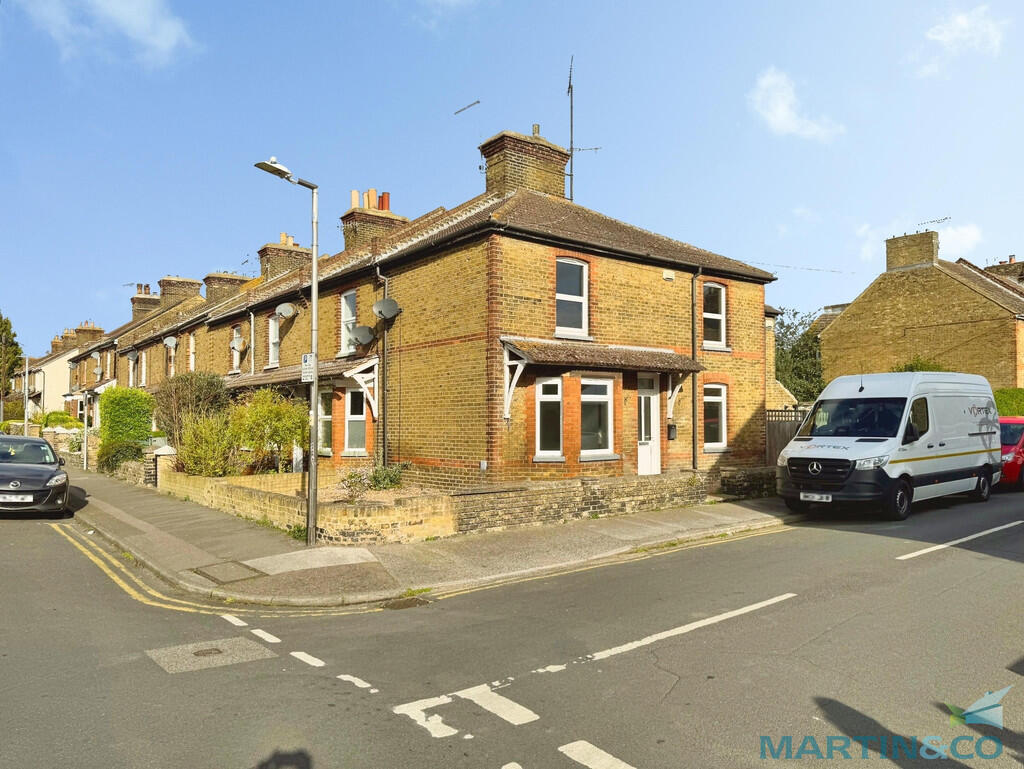 2 bed Semi Detached for rent in Faversham. From Martin & Co - Ashford