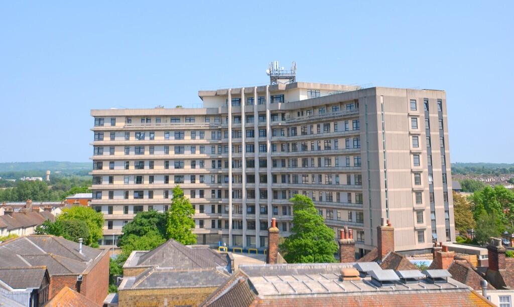 1 bed Apartment for rent in Ashford. From Martin & Co - Ashford