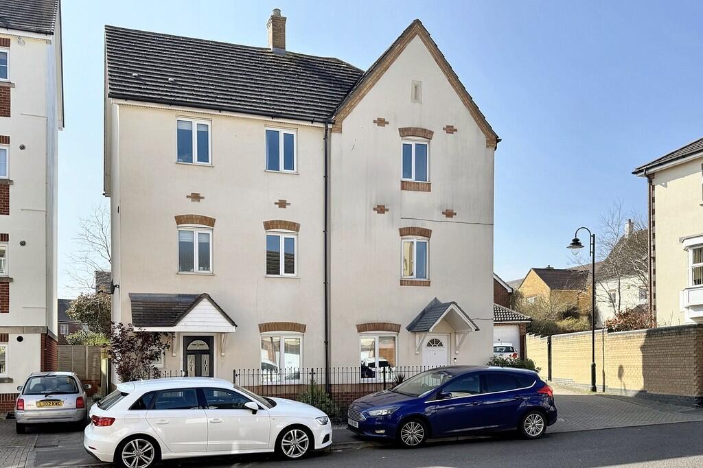 4 bed Town House for rent in Ashford. From Martin & Co - Ashford